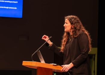 Liz Darger Encourages Students to Find Their Divine Potential in 2025 Mary Lou Fulton Lecture